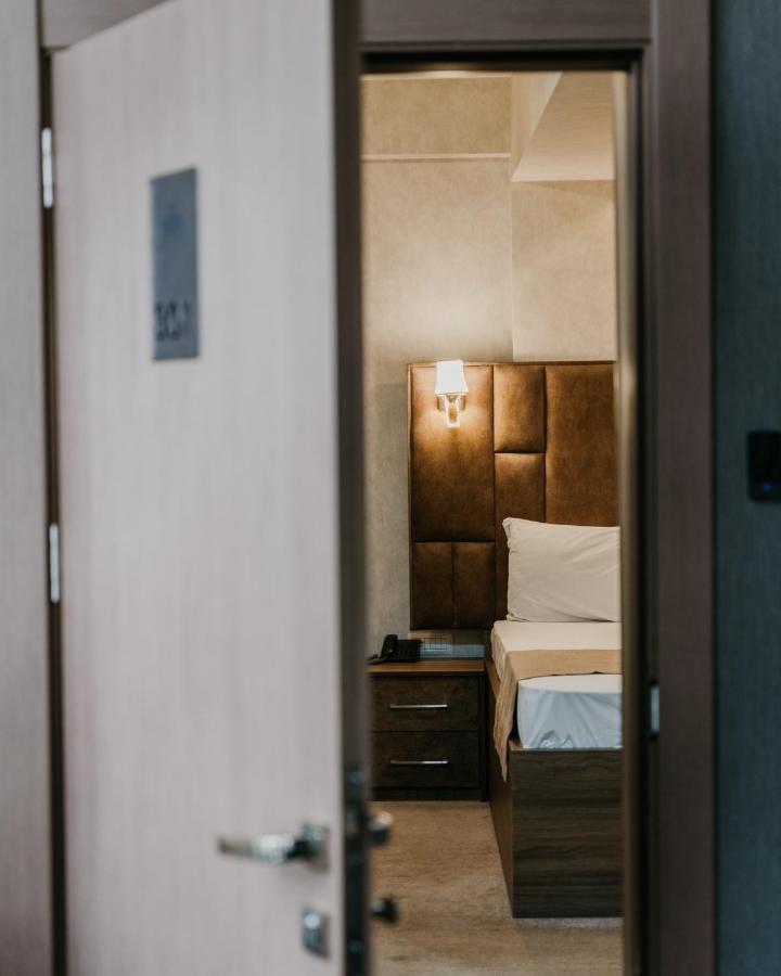 Alison Hotel باكو المظهر الخارجي الصورة